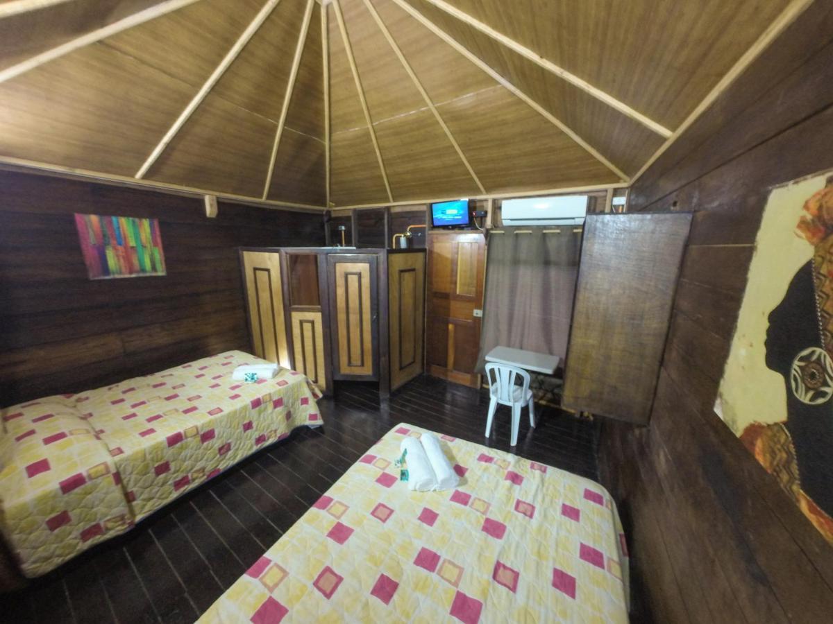 Chalet Castillo El Estor Extérieur photo